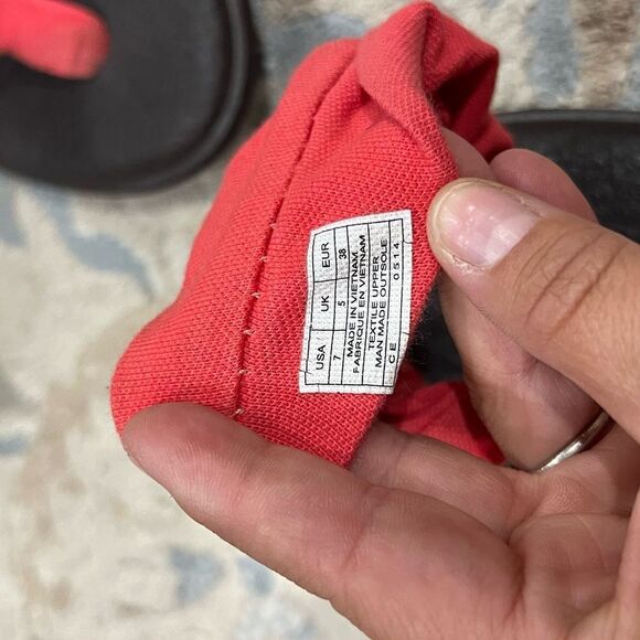 Sanuk Sandals  - Picture 4 of 4